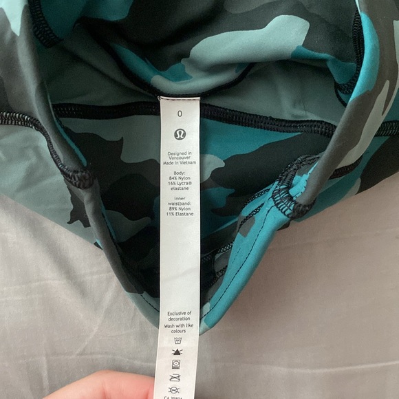 Lululemon Align High-Rise Camo Leggings - Picture 4 of 7